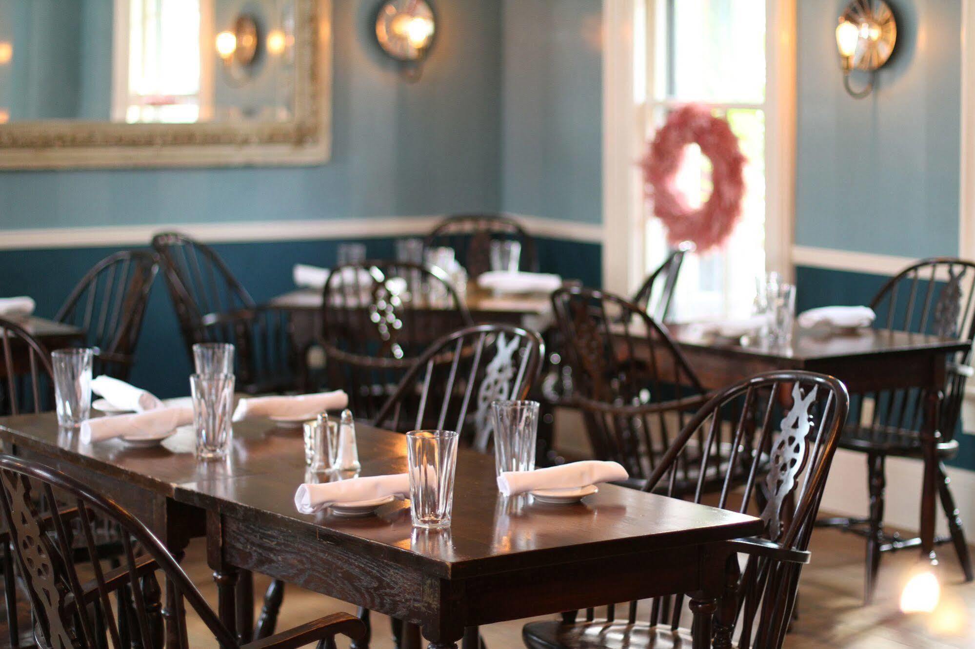 The Buxton Inn Granville Buitenkant foto